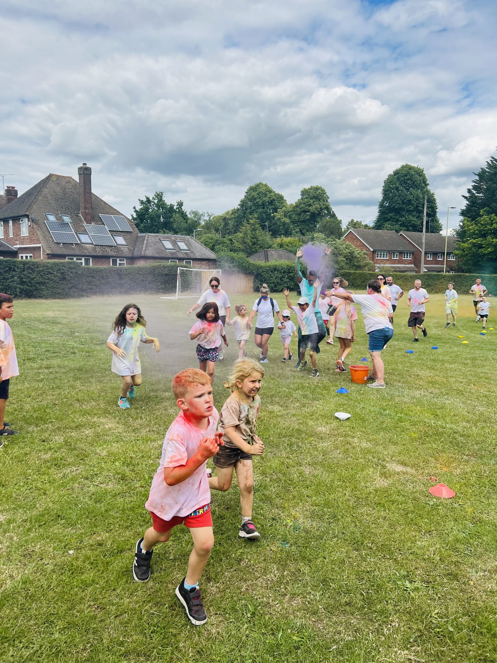 How Wood Primary School Well-Being and Colour Run Day. Photo by Andrea Wright.