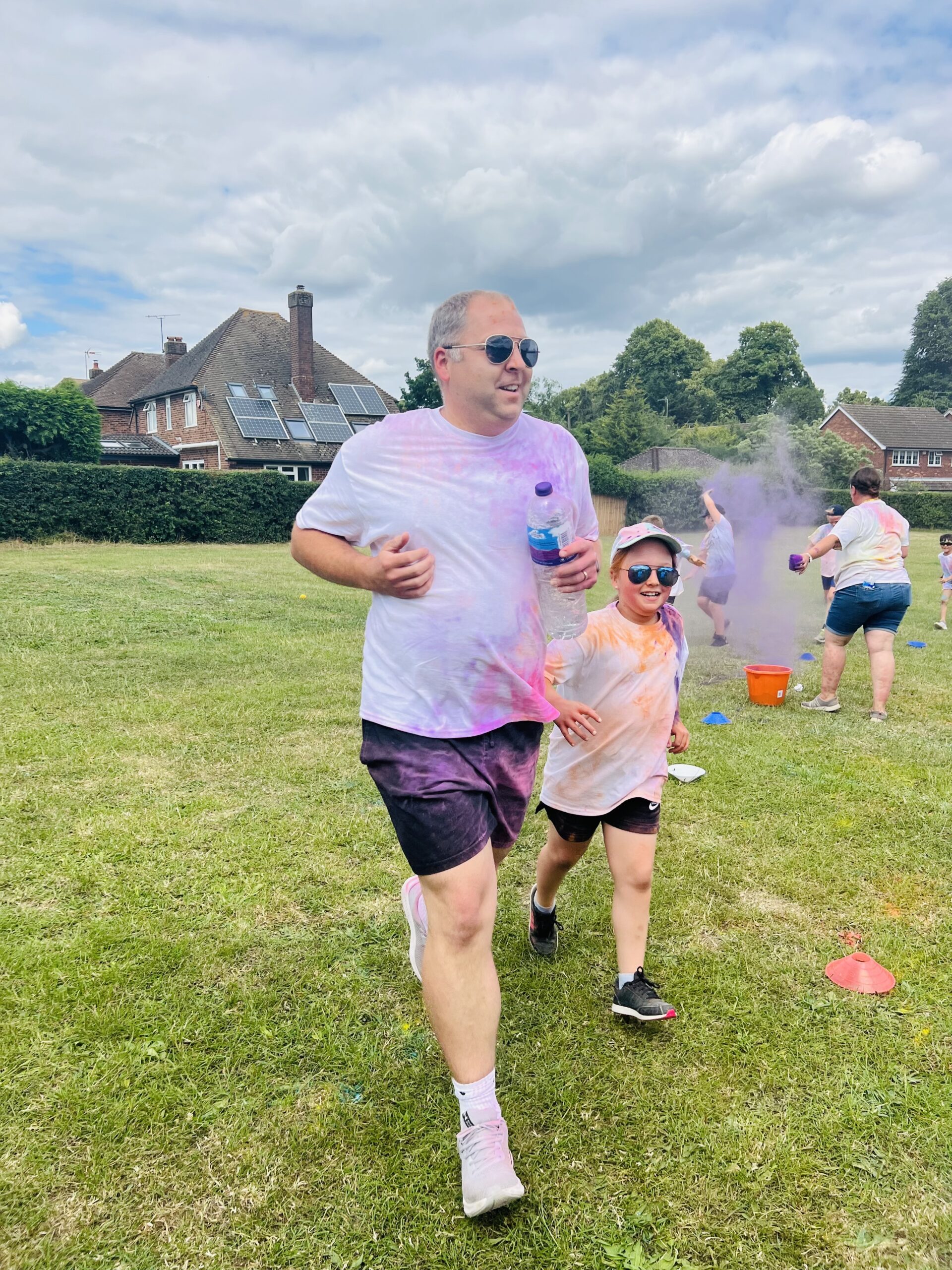 How Wood Primary School Well-Being and Colour Run Day. Photo by Andrea Wright.