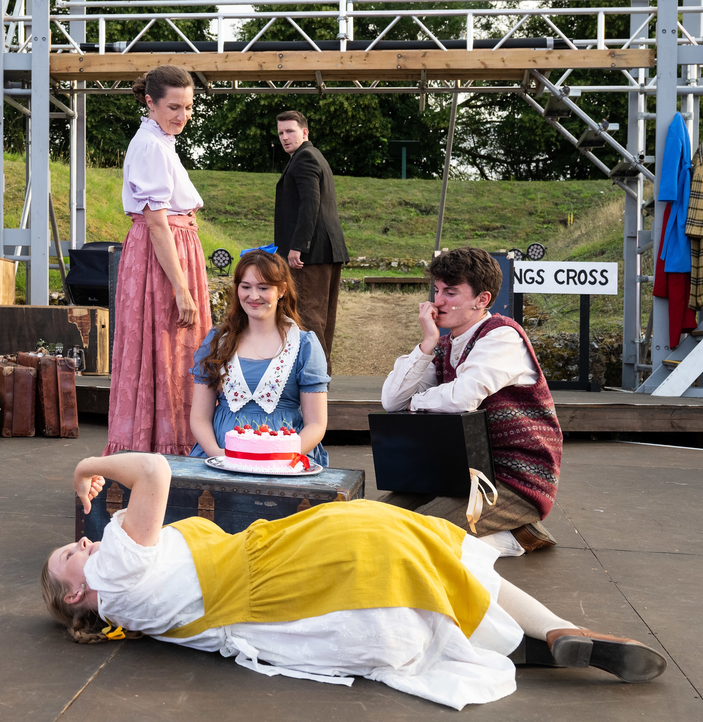 The Railway Children at St Albans Roman Theatre. Photo by Elliott Franks.