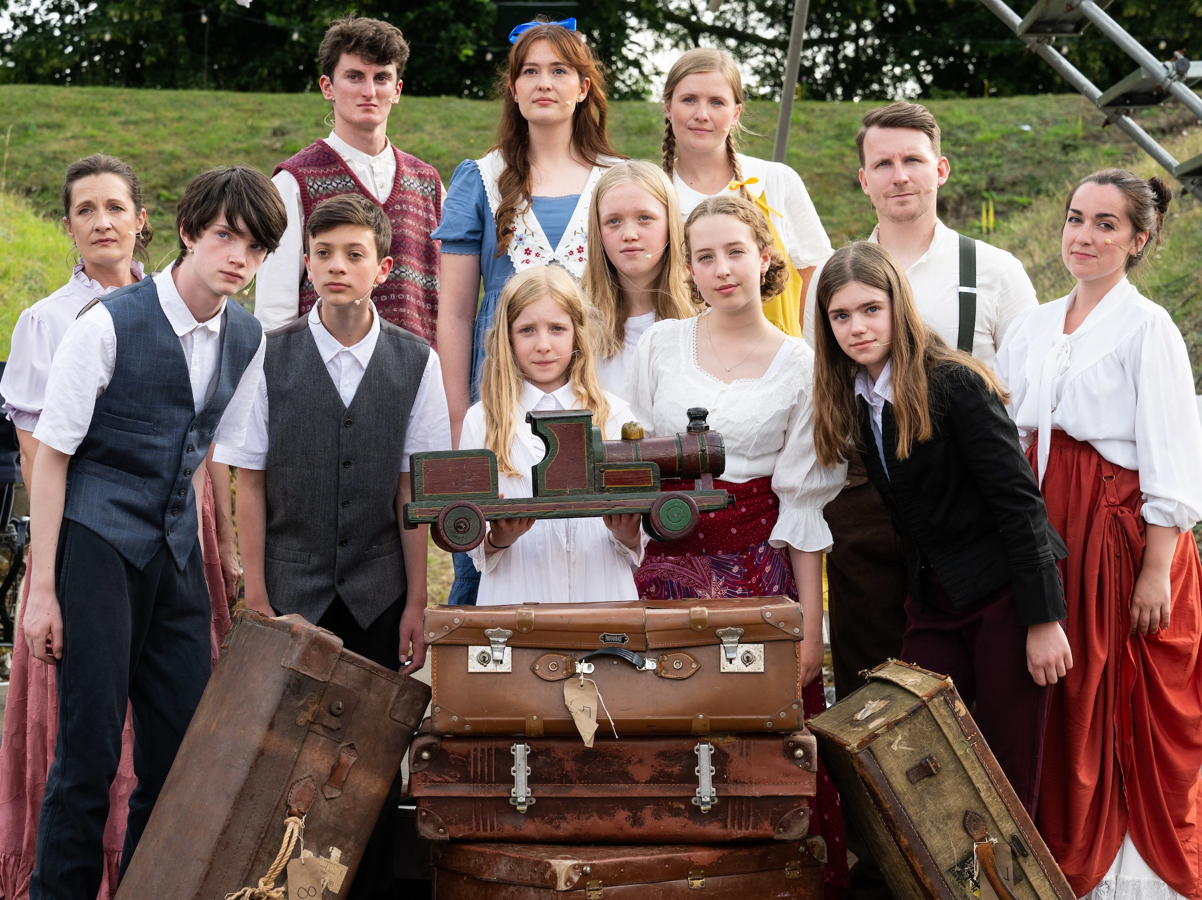 The Railway Children at St Albans Roman Theatre. Photo by Elliott Franks.