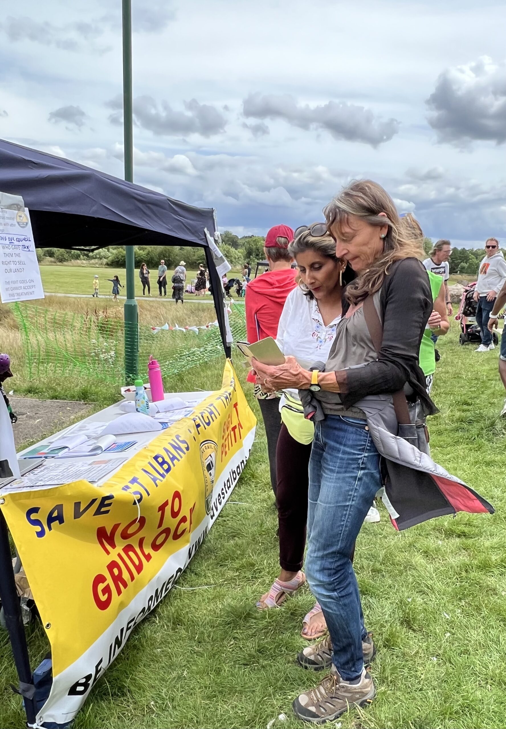 Cottonmill Gathering. Photo: Sopwell Residents Association.