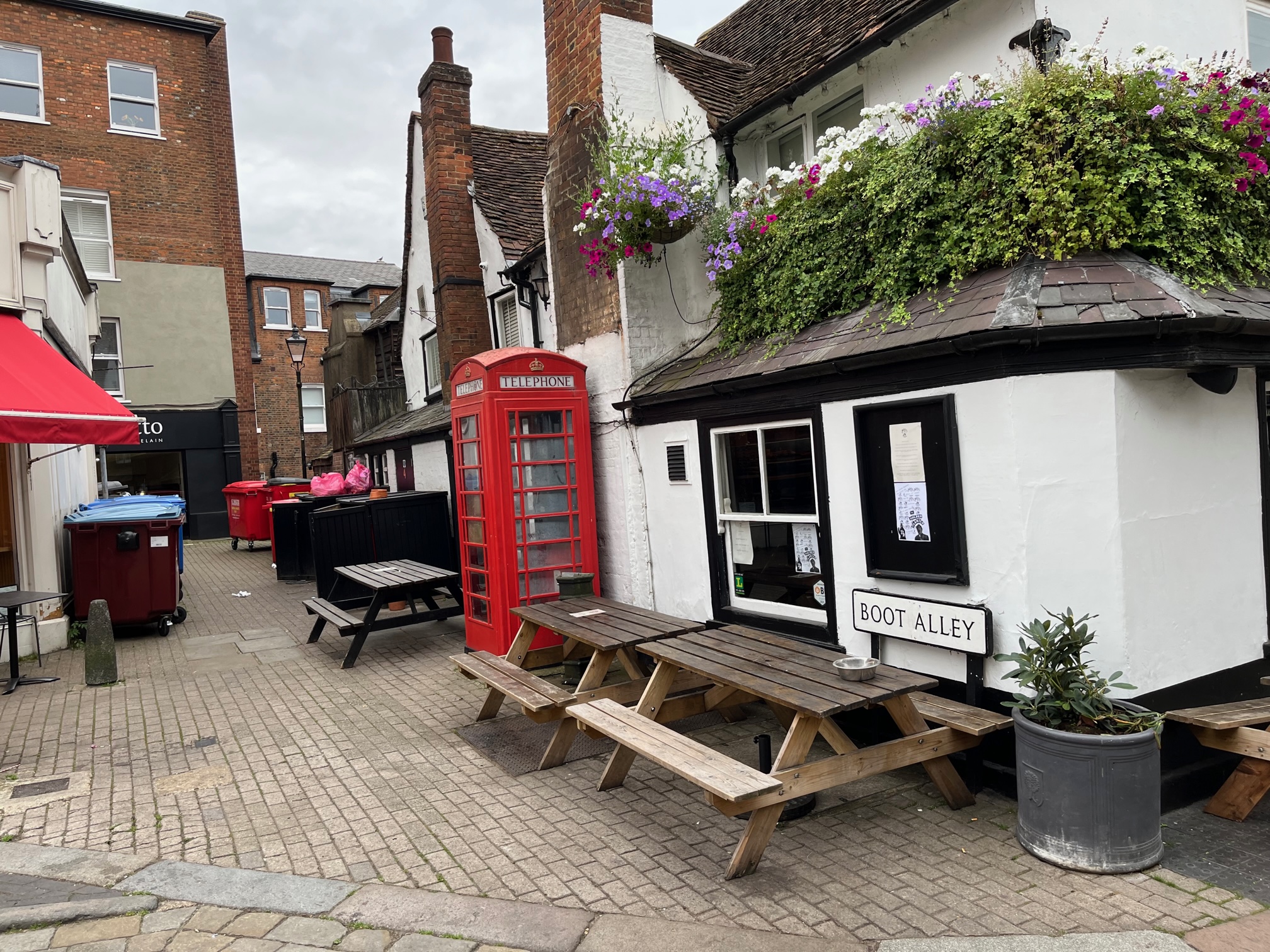 A new project aims to rejuvenate St Albans' historic alleyways.