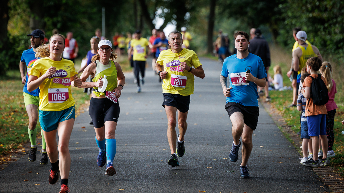 Herts 10K 2923: Photo Neil Marshment Photography.