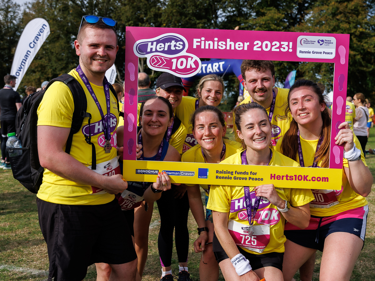 Herts 10K 2923: Photo Neil Marshment Photography.