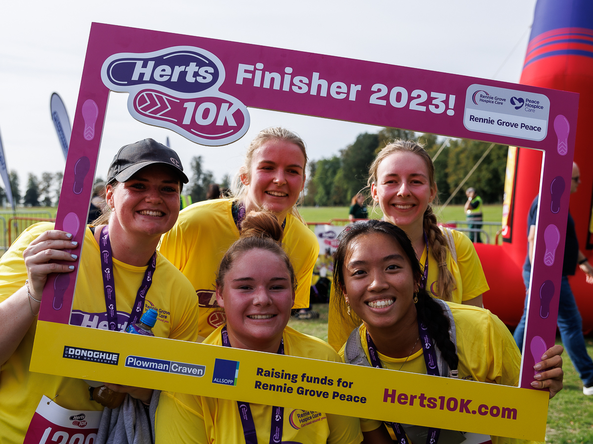 Herts 10K 2923: Photo Neil Marshment Photography.