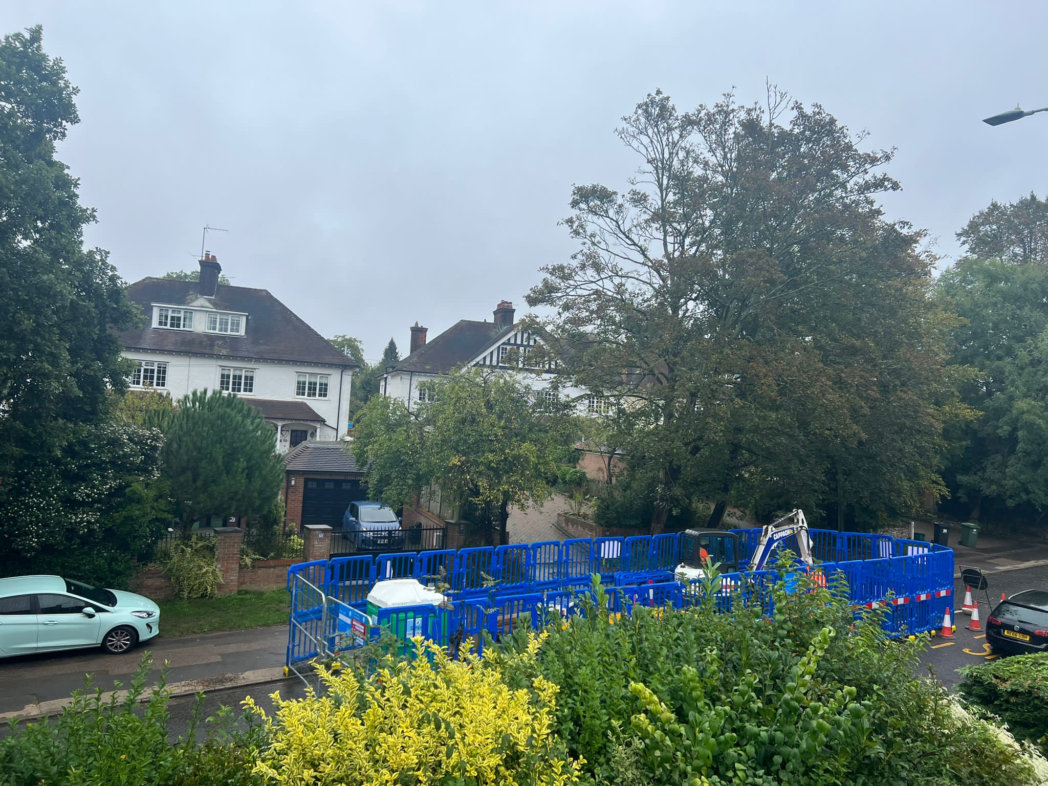 Thames Water are carrying out emergency works in London Road.