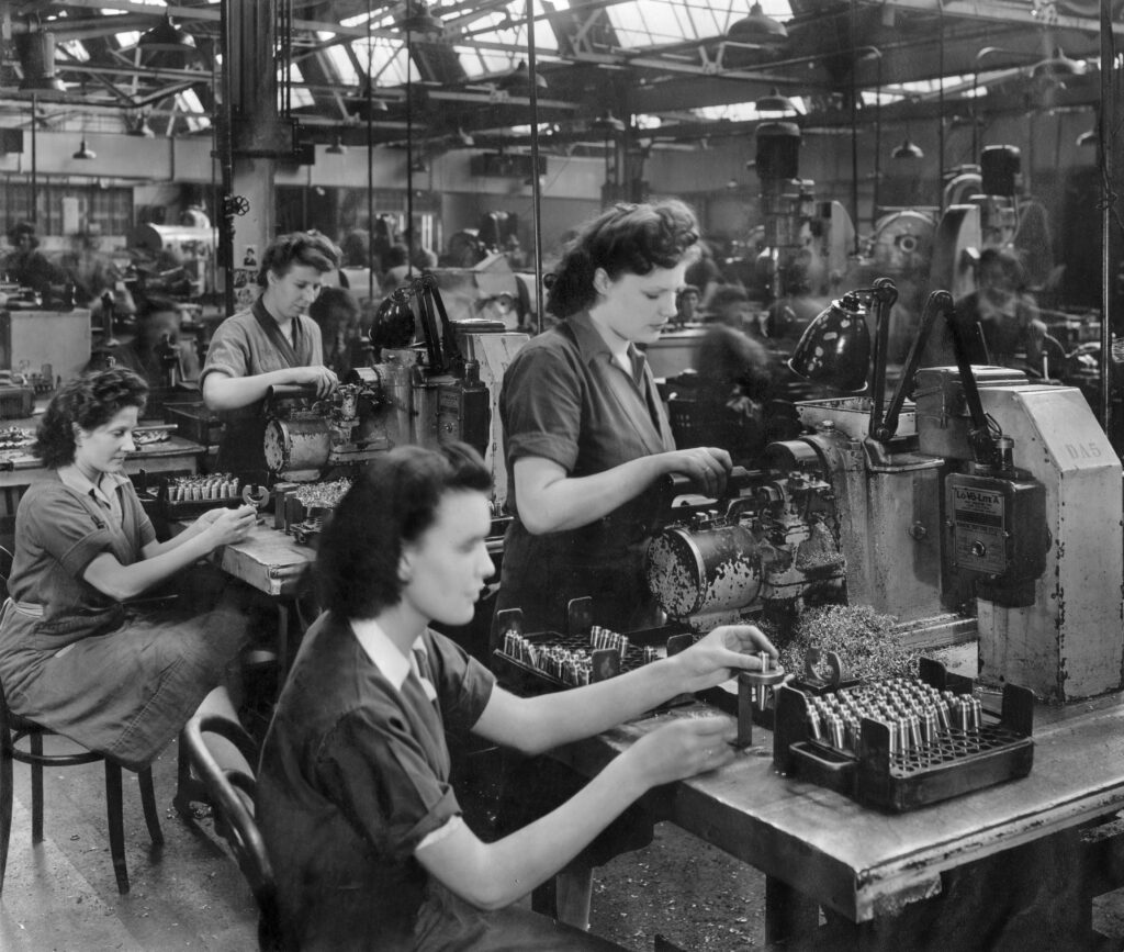 Ballito Bombshells – carrying out crucial munitions work supporting the war effort. Image: St Albans Museums
