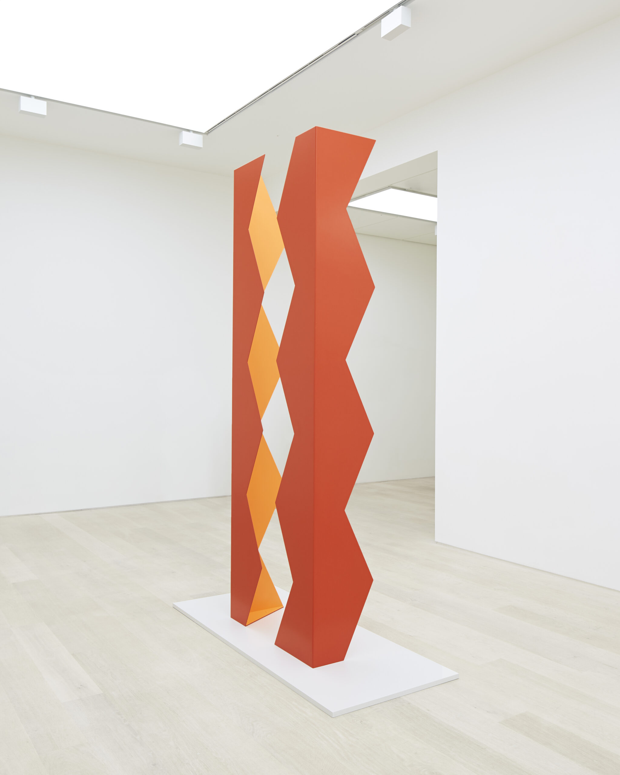 Rana Begum No.1142 Zigzag, 2022 Photo: Maxwell Anderson