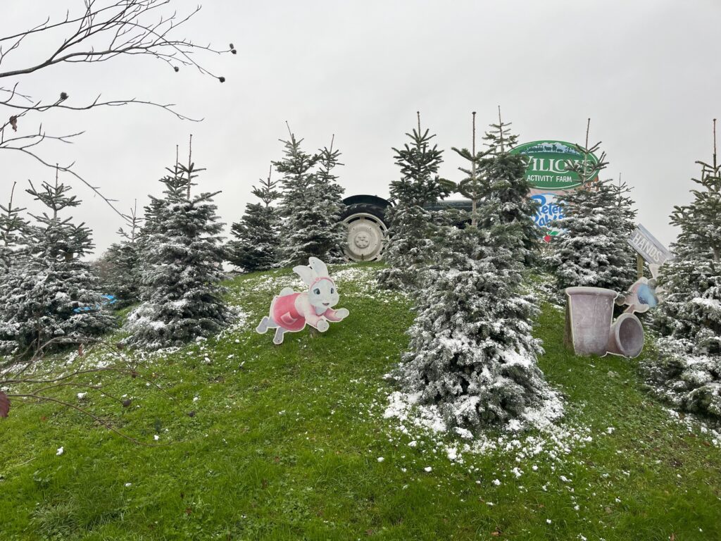 Willows Activity Farm Santa Spectacular is back for Christmas!