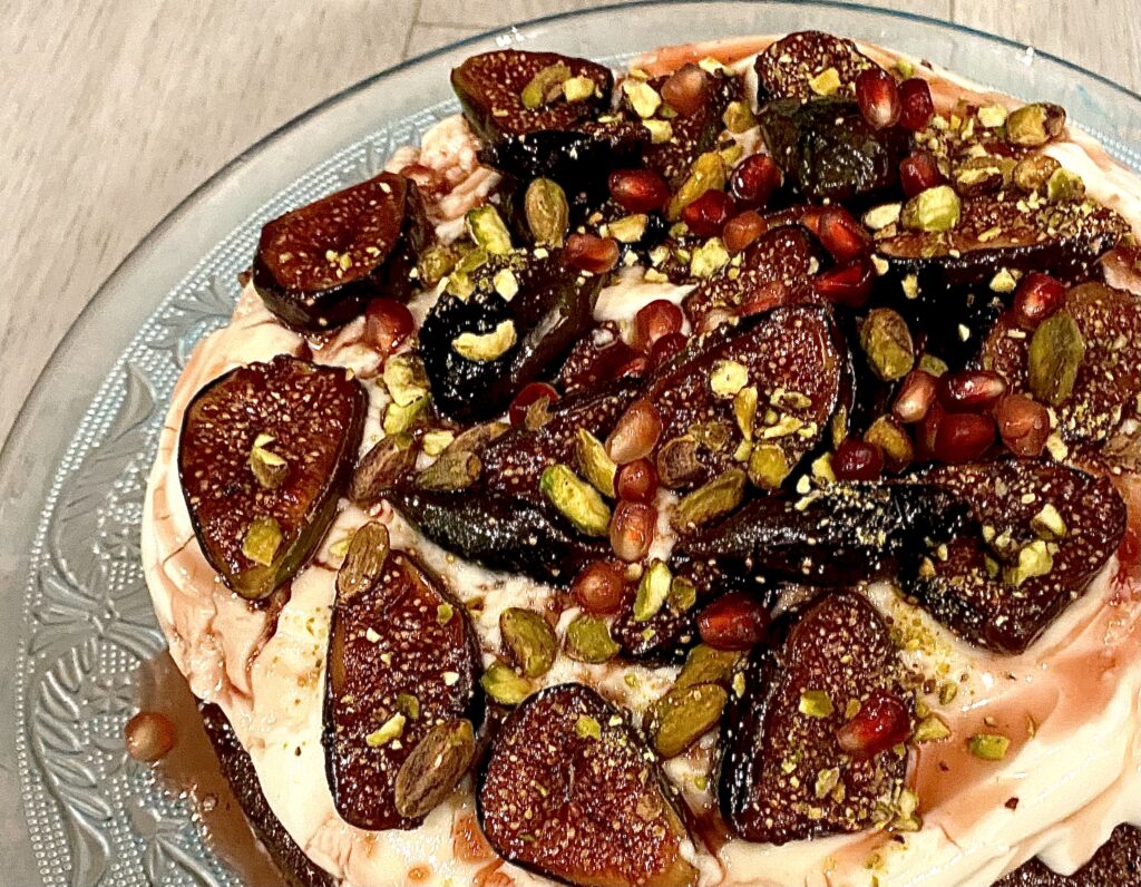 Polenta pistachio cake