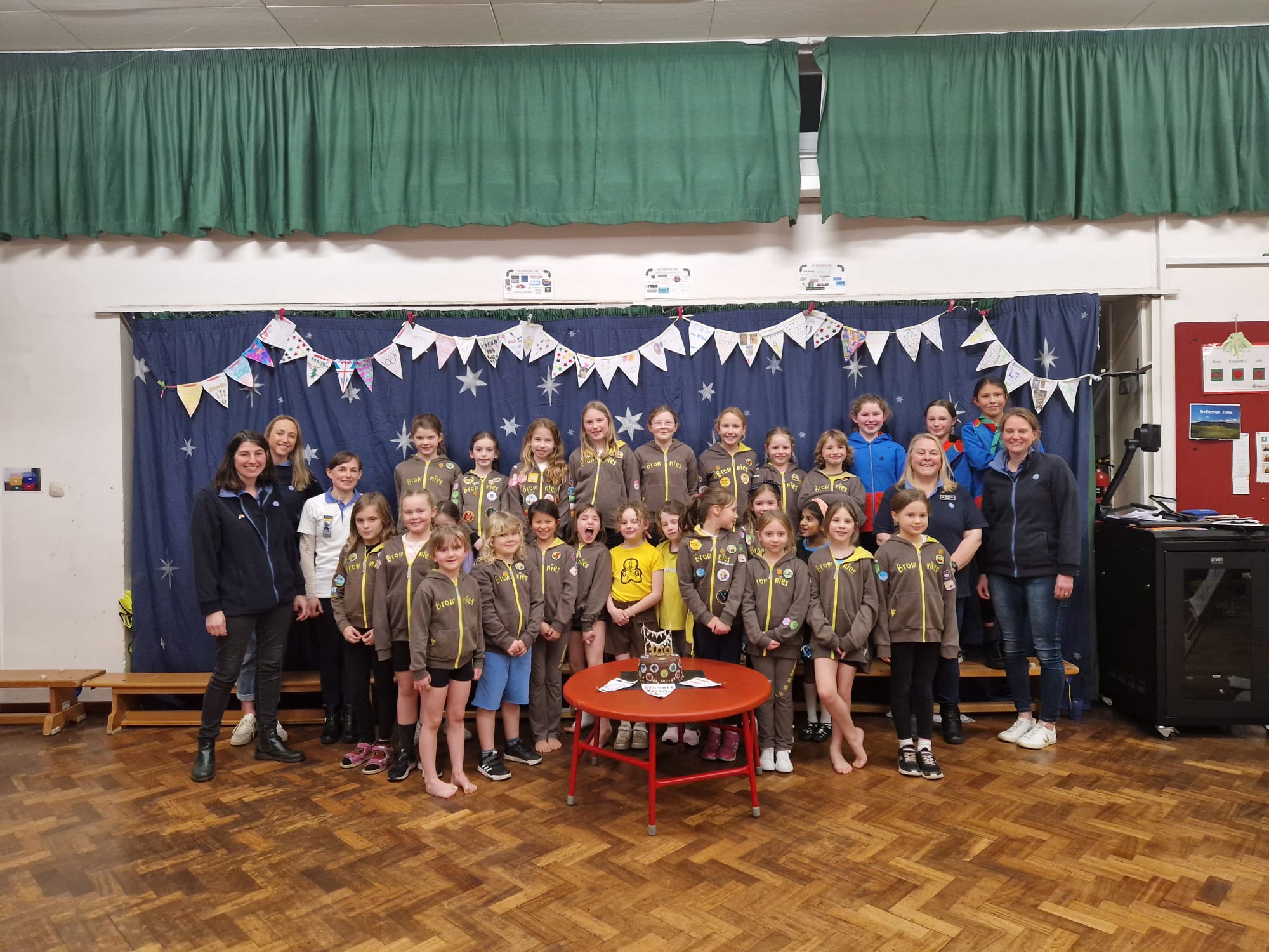 7th St Albans Brownies have celebrated their centenary.