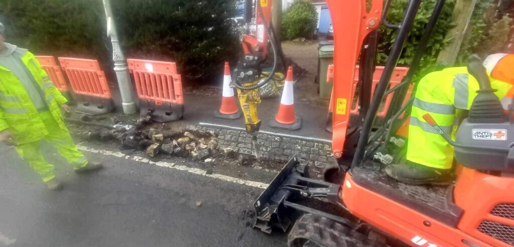 Historic setts are dug up in Park Avenue.