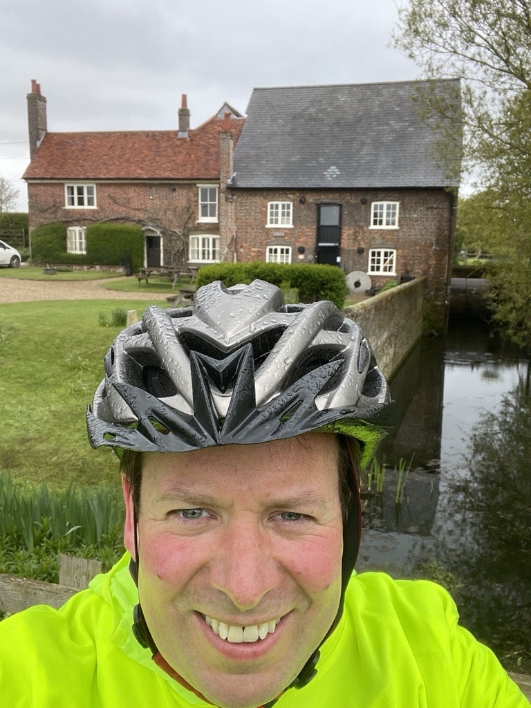 Triathlete Alex Davis has reached St Albans.