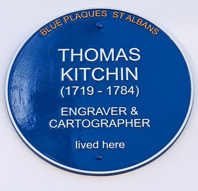 The blue plaque for Thomas Kitchin.