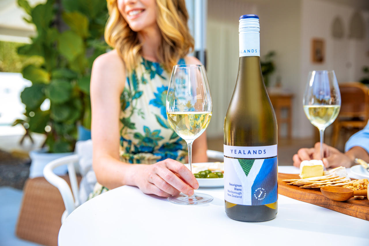 The primary fruit flavours associated with Sauvignon Blanc are green apple, lime, passion fruit, and peach.