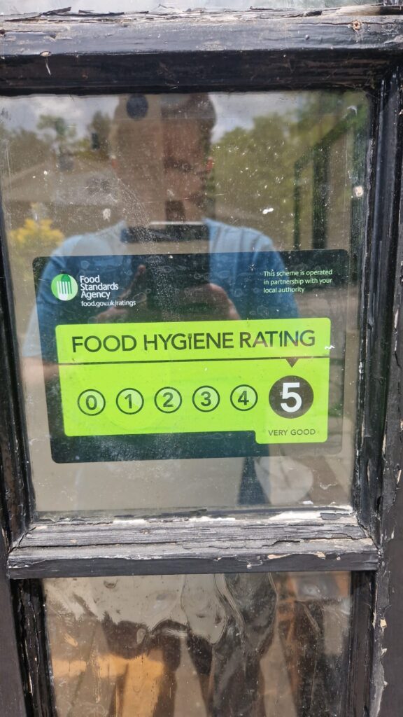 Ye Olde Fighting Cocks has now received a five star food rating.
