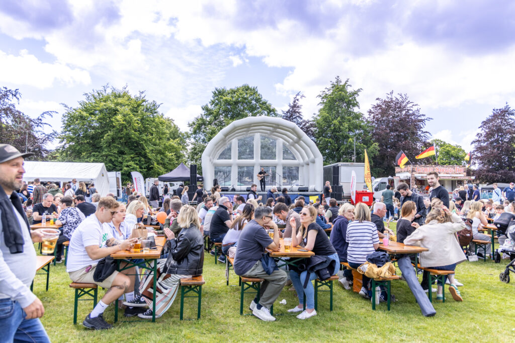 Harpenden Carnival. Photo: Steve Collins, Harpenden Photographic Society