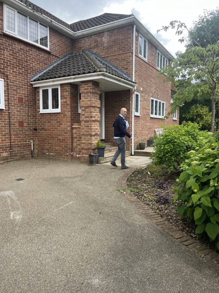 Nigel Gardner visiting addresses in Harpenden.