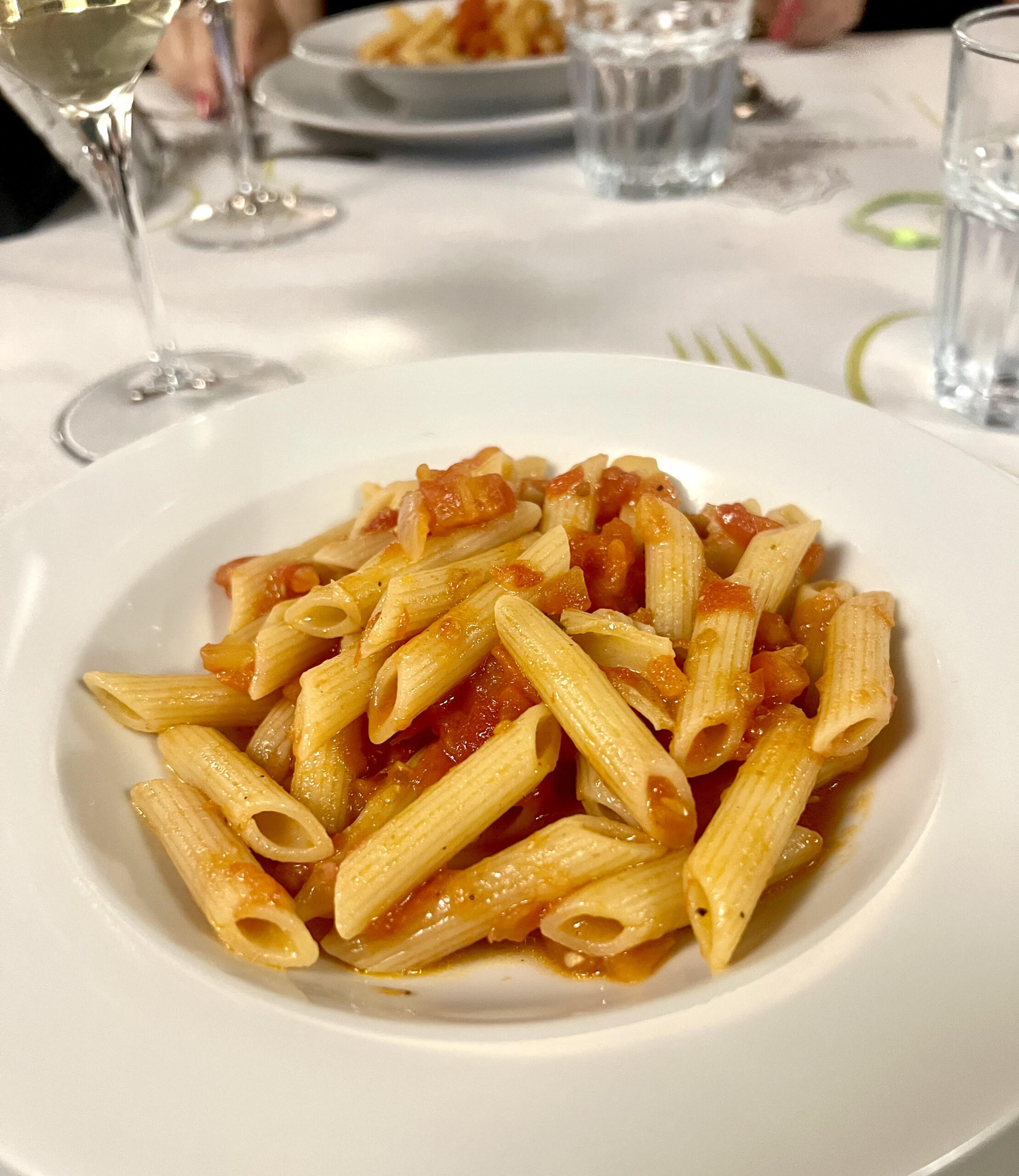 Penne al pomodoro crudo