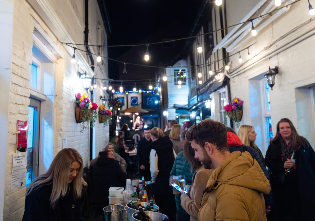 George Street gin and jazz. Photo: Elena Torrano