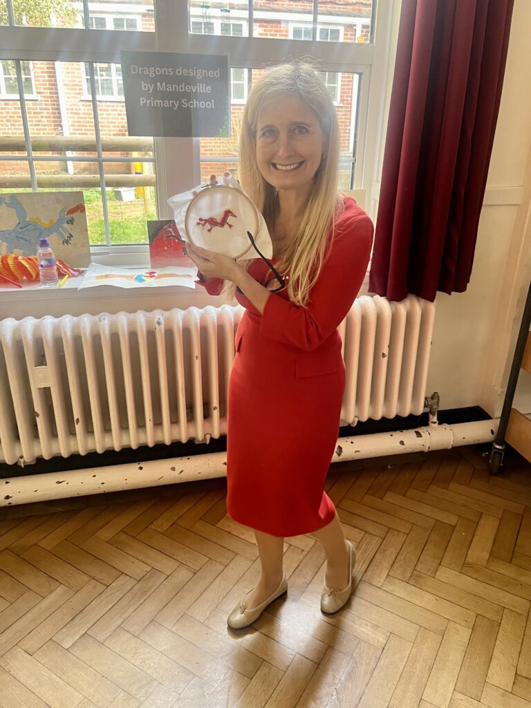 Cressida Cowell visits Fleetville Junior School.