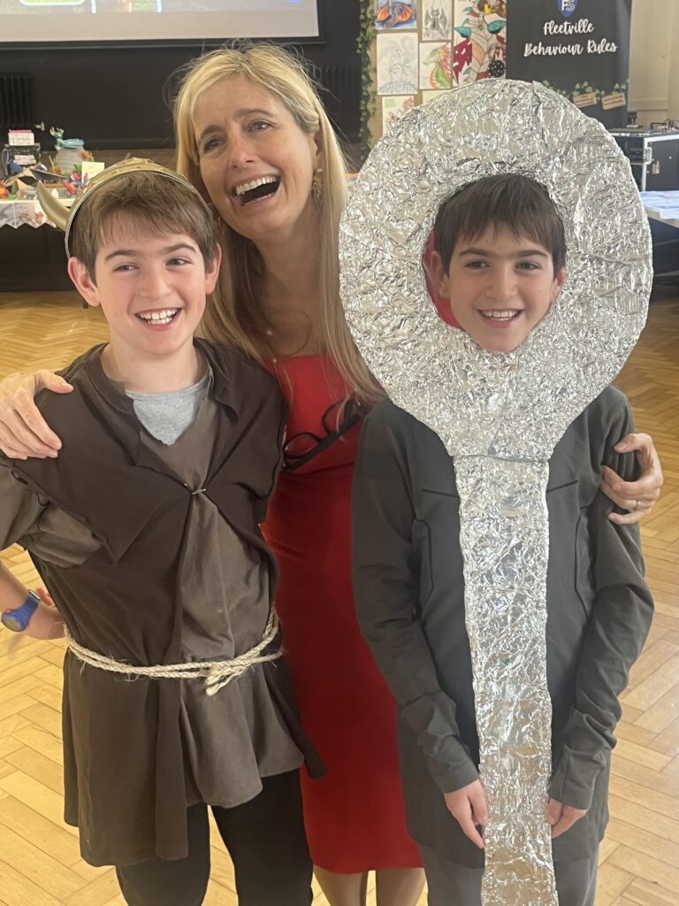 Cressida Cowell visits Fleetville Junior School.