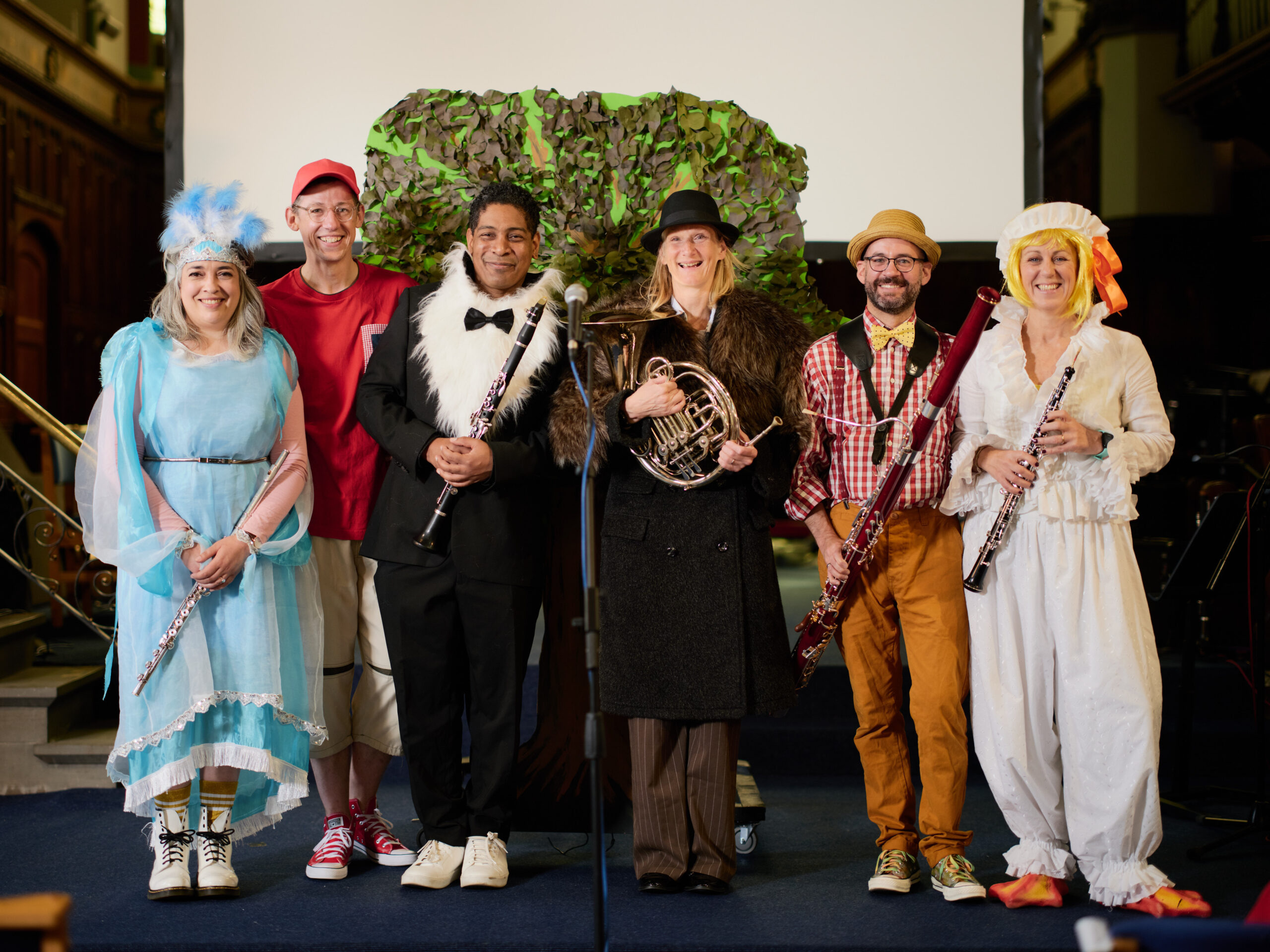 The cast of Musical Beasts