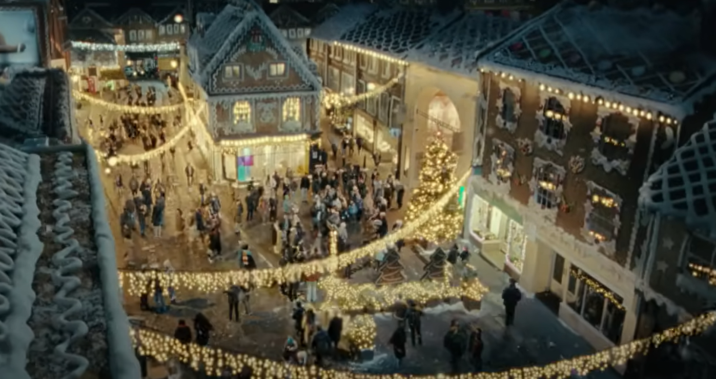 Screengrabs from the Tesco advert showing Market Place in St Albans