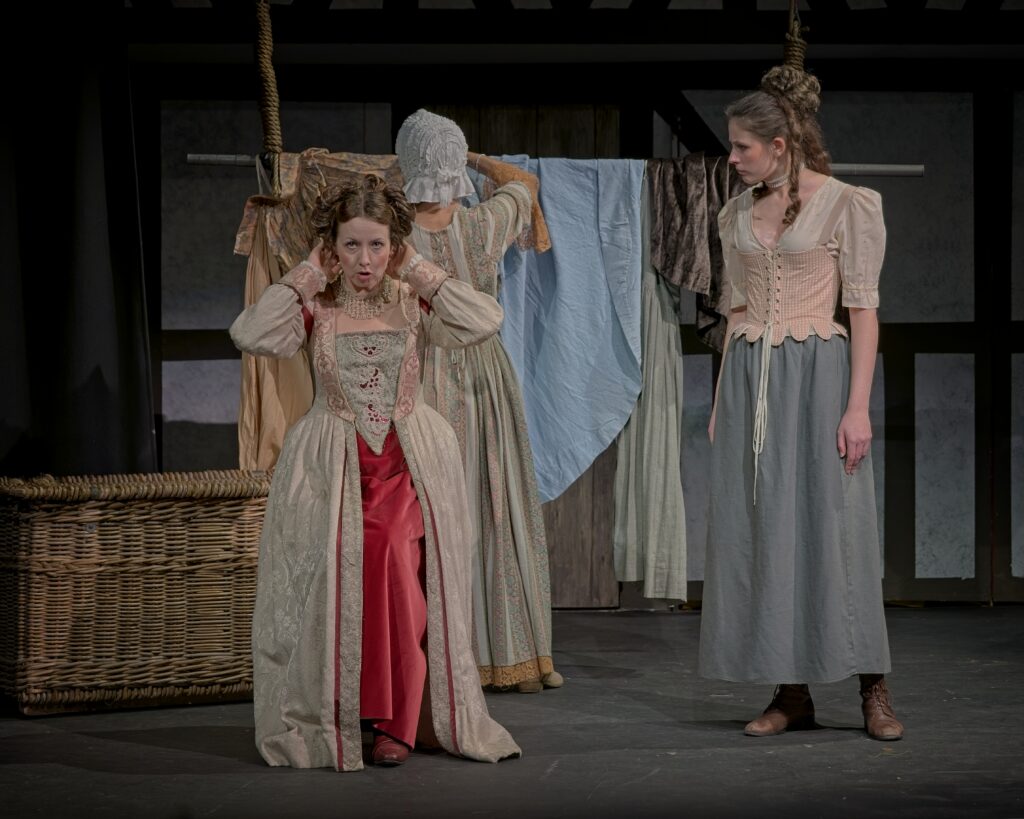 Nell Gwynn at the Abbey Theatre: Photo: Jon Schick