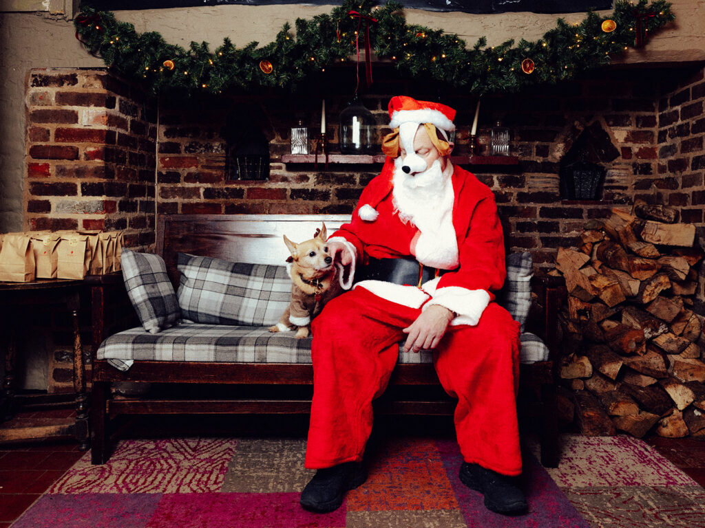 Santa Paws at The Lower Red Lion. Photo: Desneri Photography.