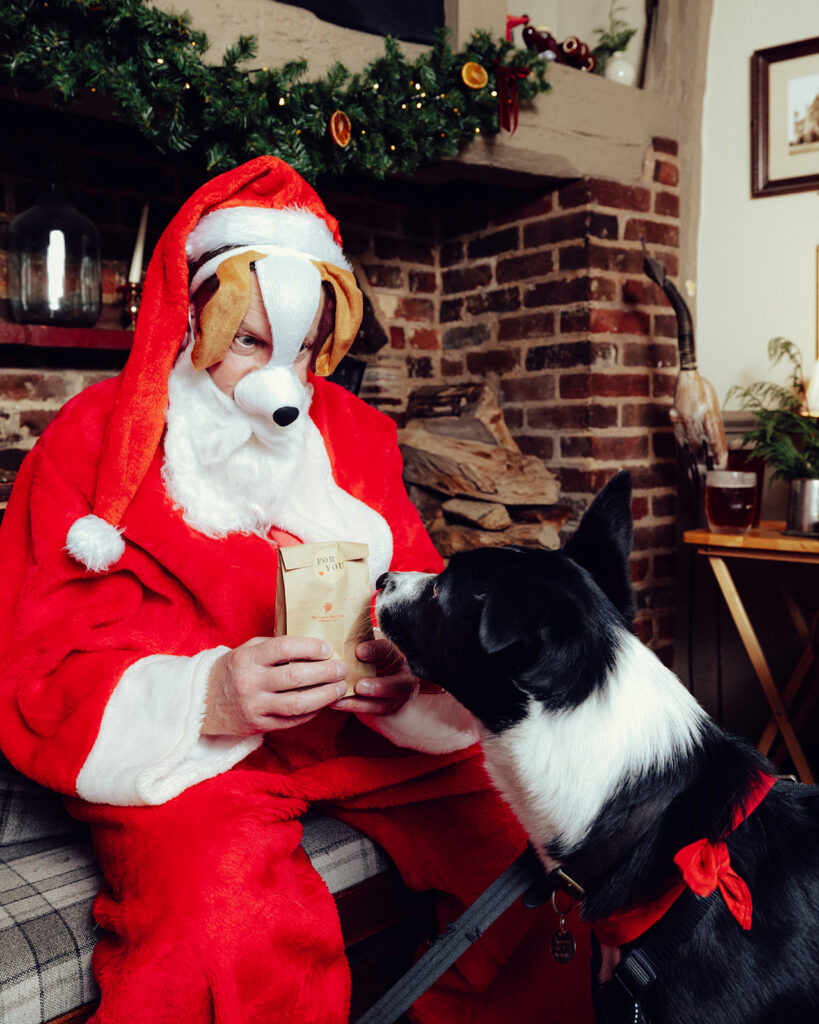 Santa Paws at The Lower Red Lion. Photo: Desneri Photography.