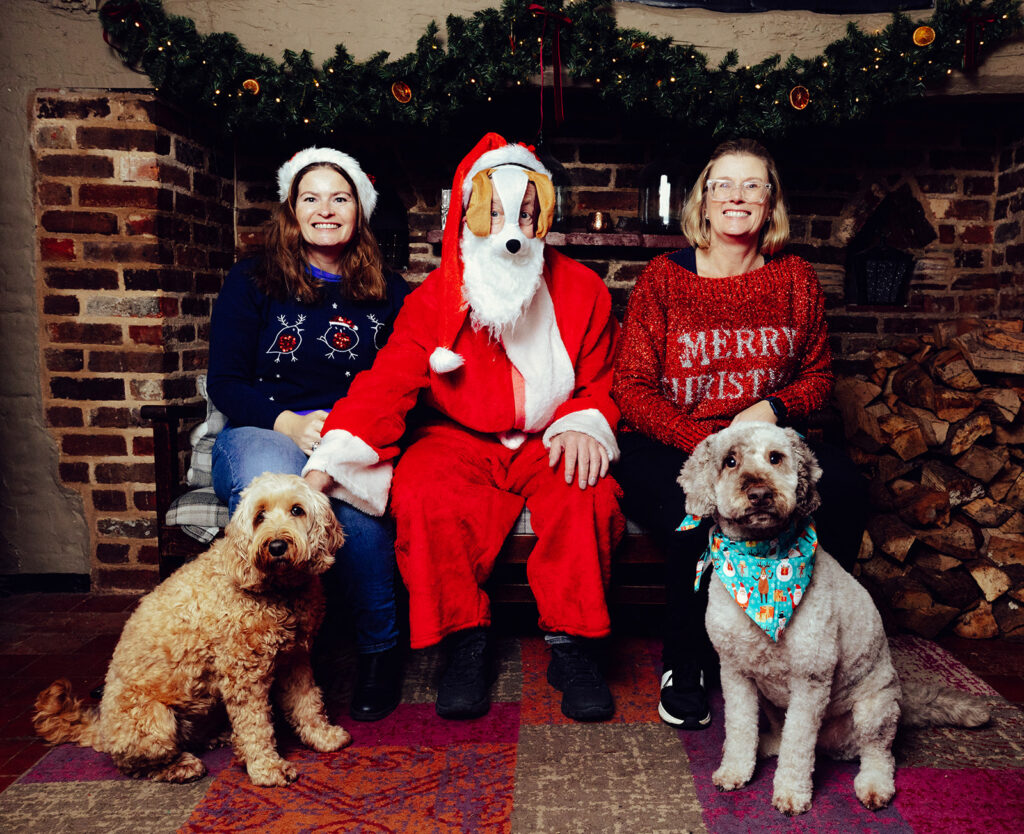 Santa Paws at The Lower Red Lion. Photo: Desneri Photography.