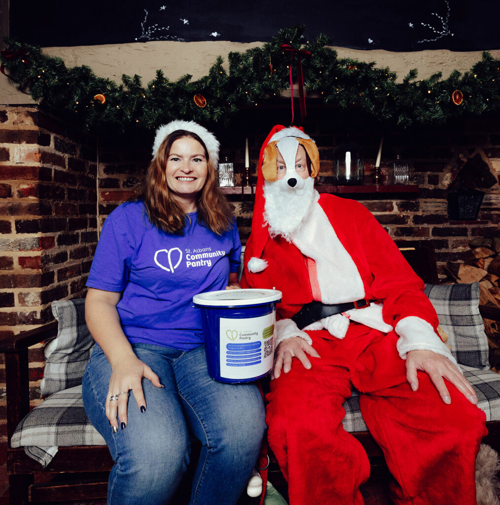 Santa Paws at The Lower Red Lion. Photo: Desneri Photography.