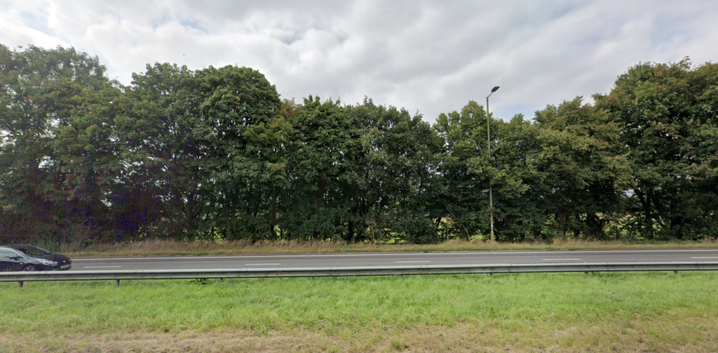 The A405 adjacent to Greenwood Park.