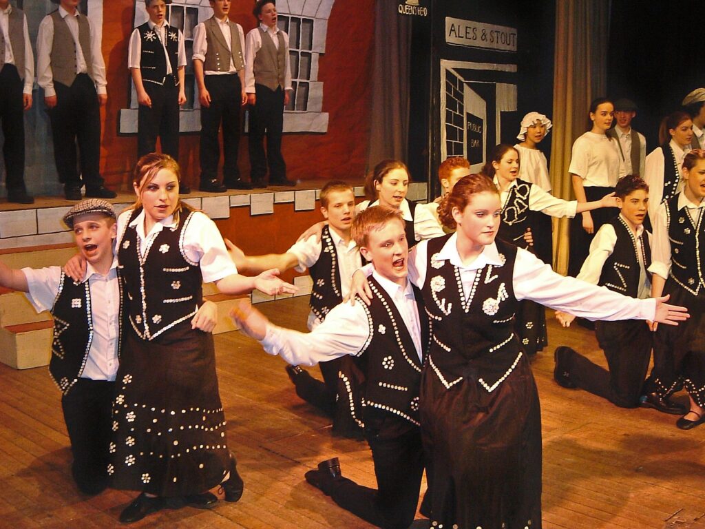 Harpenden Gang Show 2003 - pearly kings and queens - Harpenden Gang Show