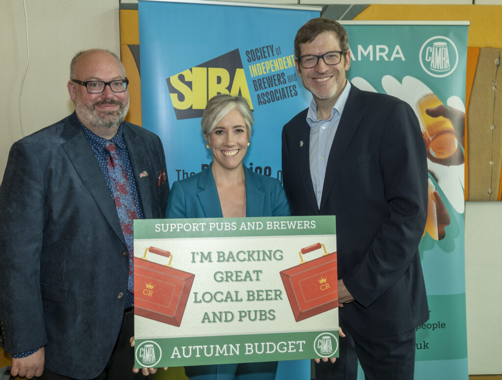 Daisy Cooper MP supporting independent pubs and brewers.
