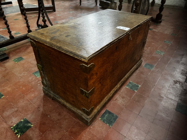 St Albans Cathedral is auctioning off some historic items.