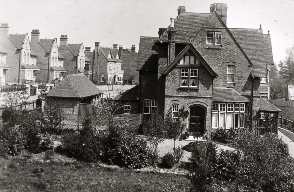 One of the first new roads to arise at the end of the 19th century was Milton Road, which featured a series of substantial villas now largely replaced by 1960s flats.