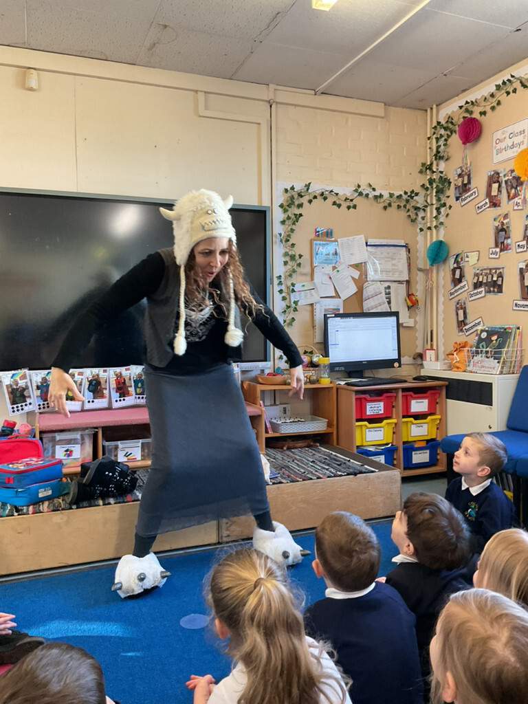 Lou Treleaven visited Colney Heath School for World Book Day