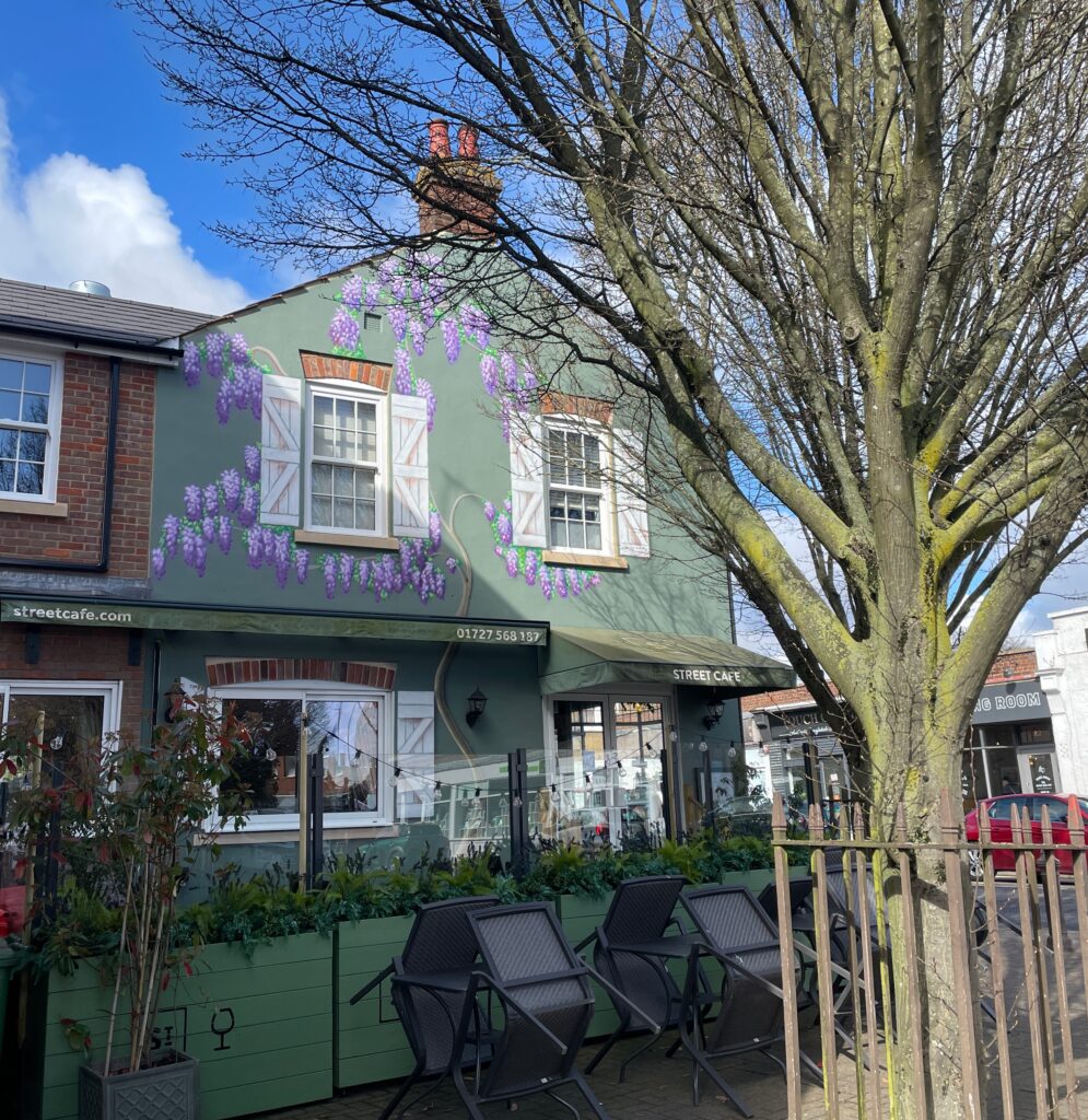 Street Café in Catherine Street
