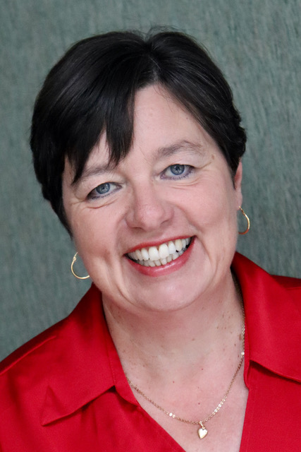 Author Anna Lucia