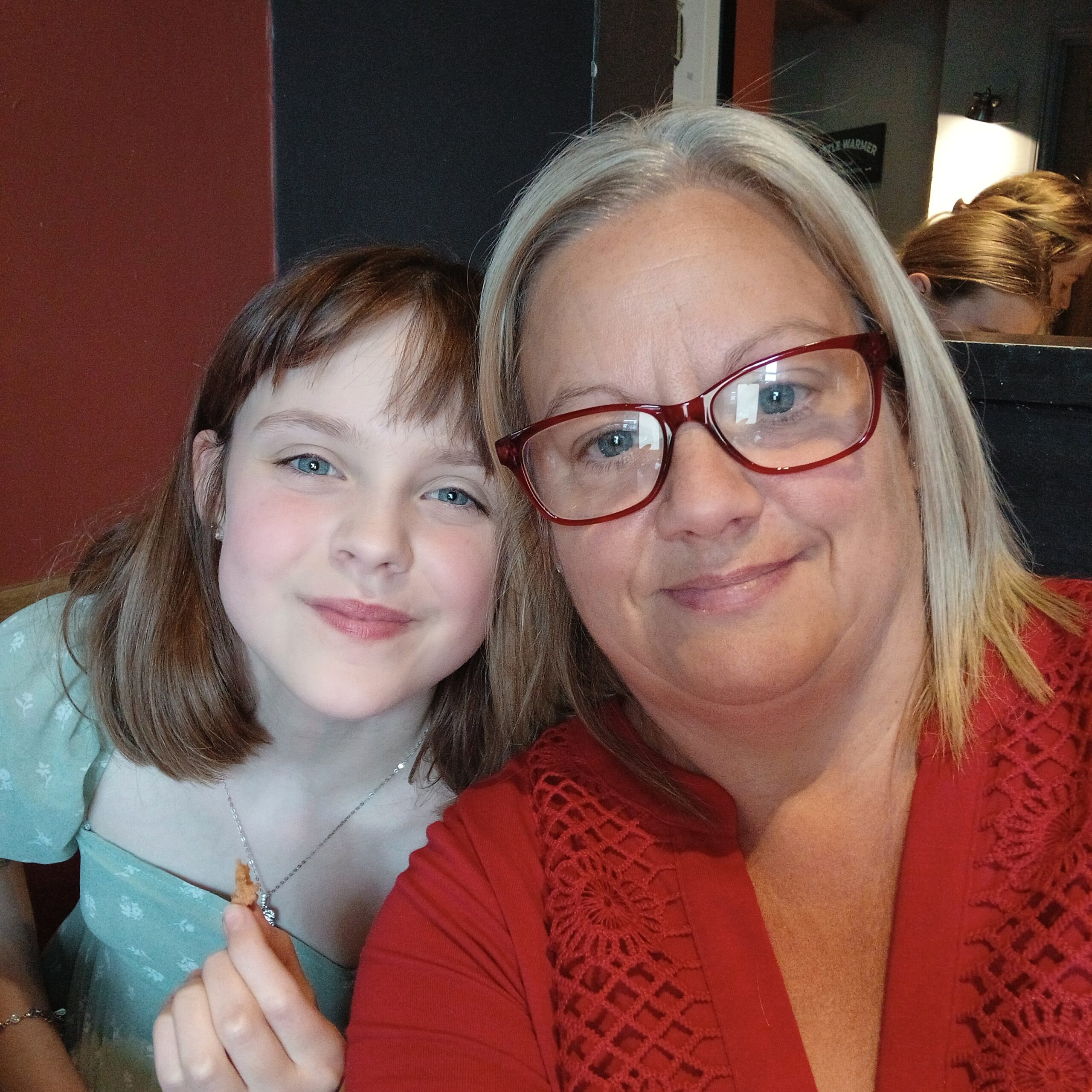 Lisa Stanley and her daughter Bethany.