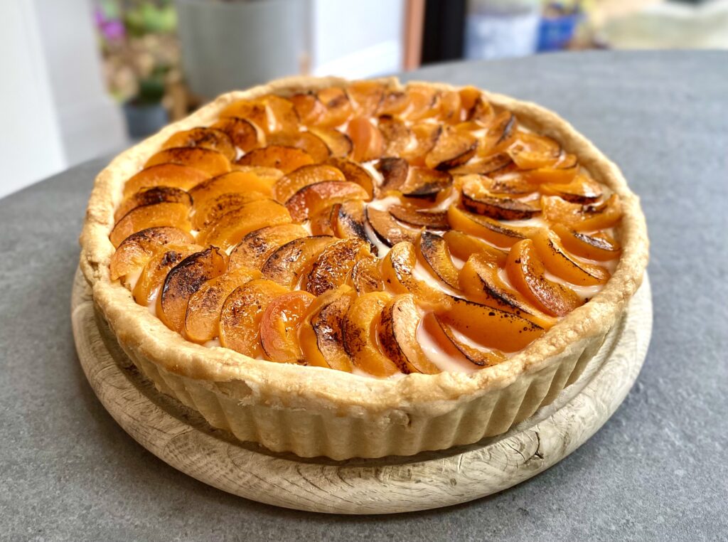 Apricot tart