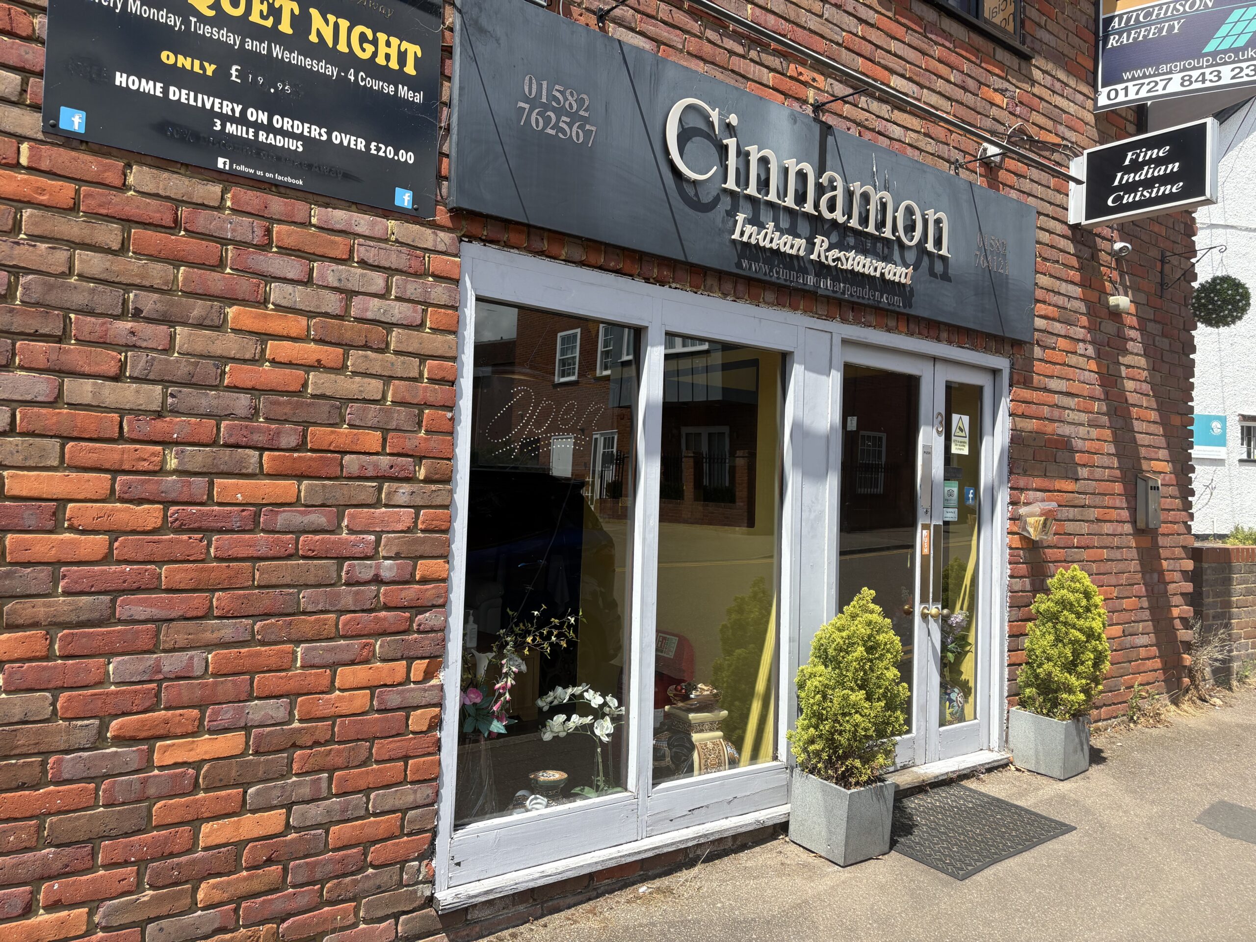 Cinnamon, Harpenden