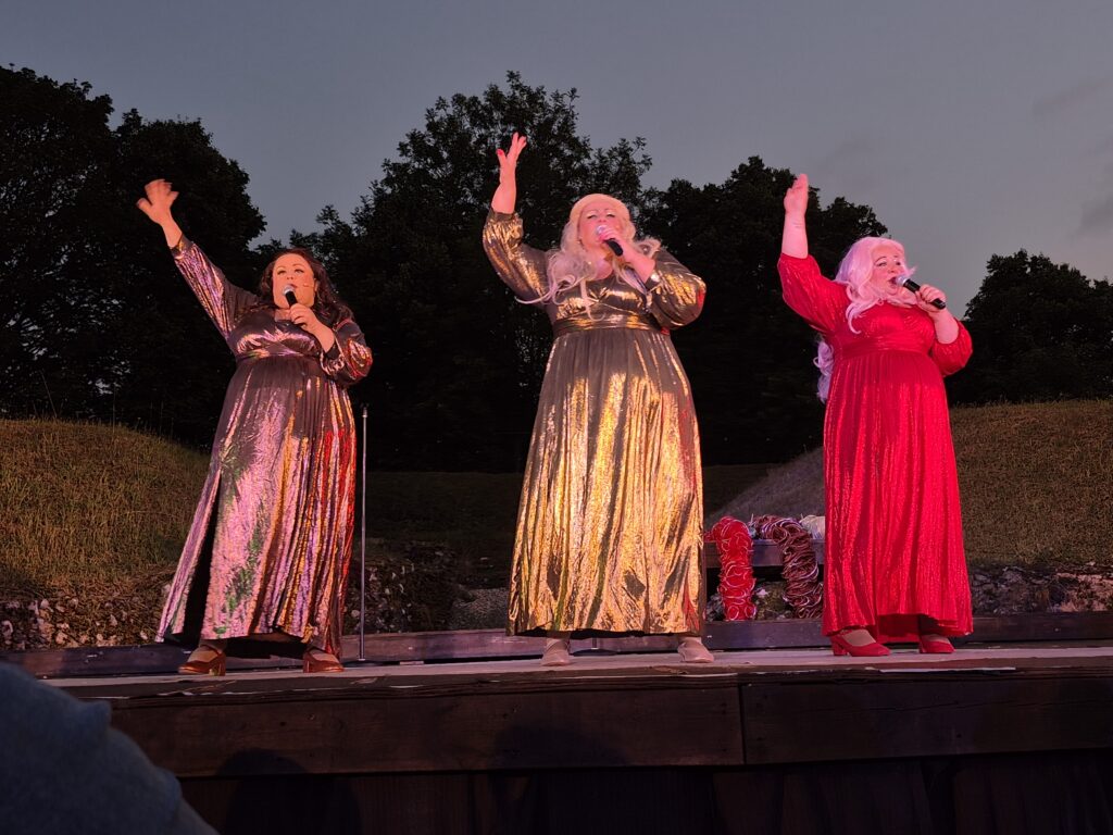 The Sundaes at the Roman Theatre Festival.