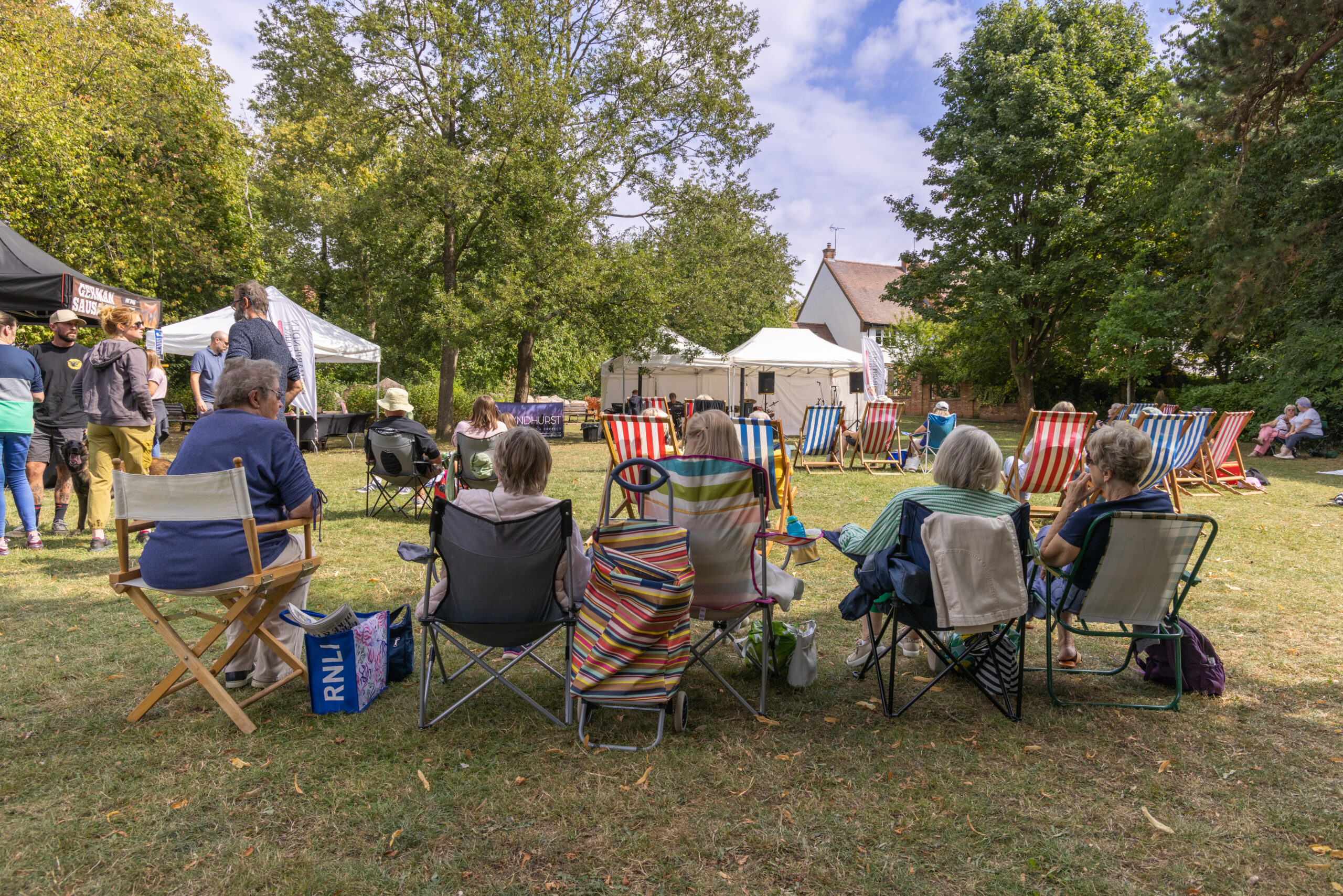 Music in Lydekker. Photo: Steve Collins