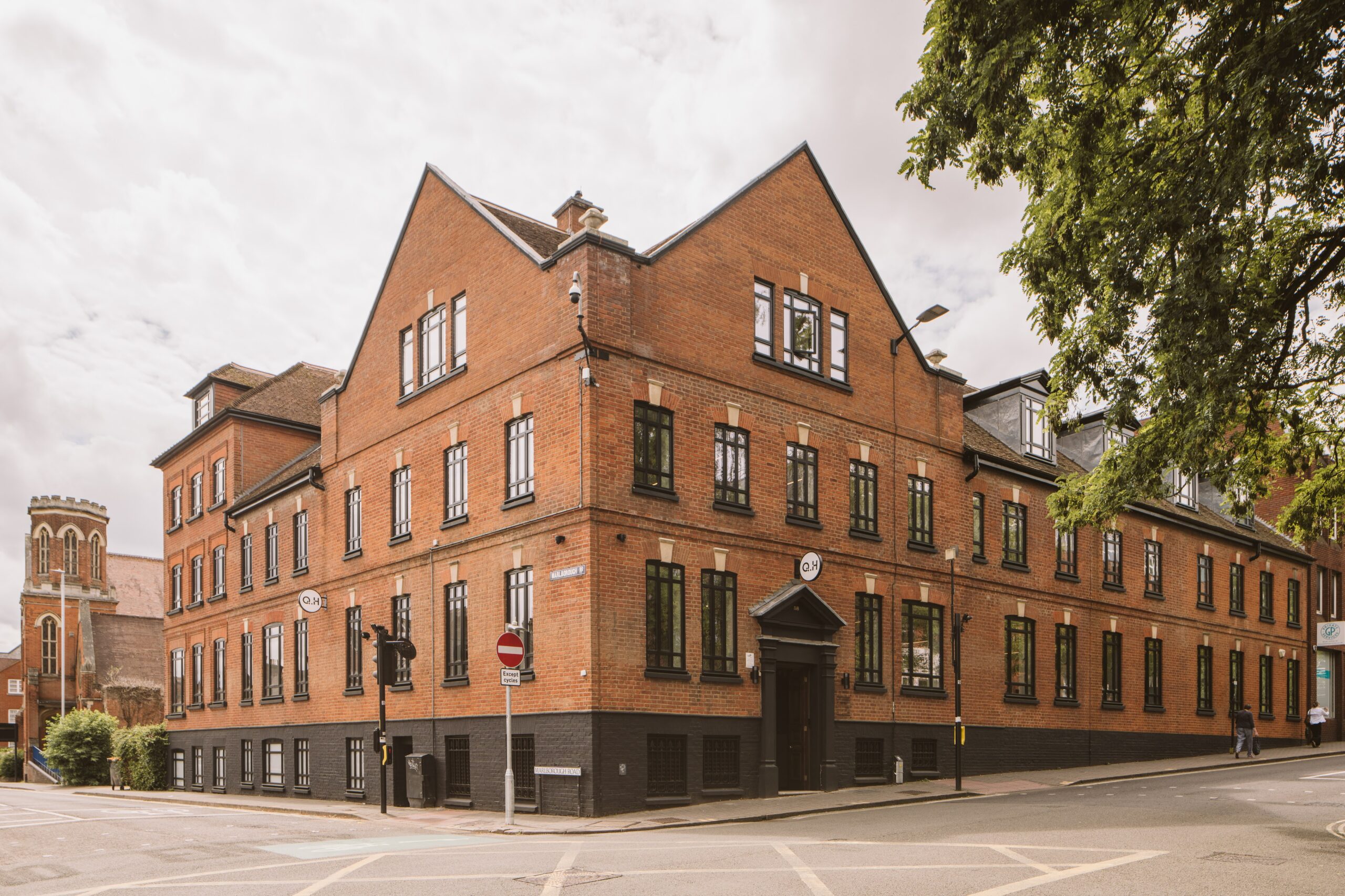 Queens House in Victoria Street, St Albans