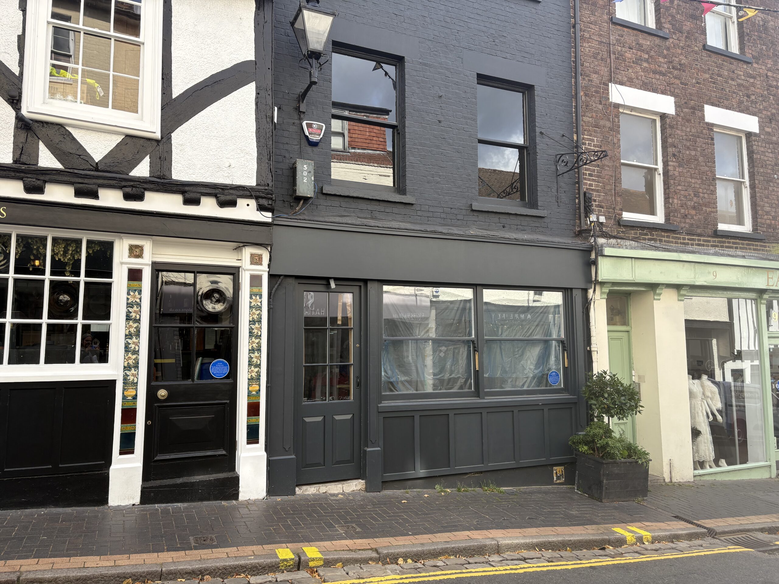 8 George Street.
