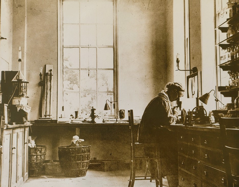 Laboratory 1916