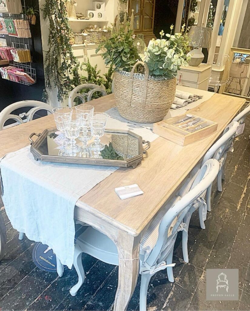 Cositas on Holywell Hill